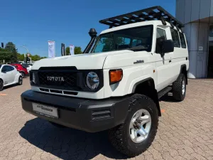 Toyota Land Cruiser GRJ78 Buschtaxi