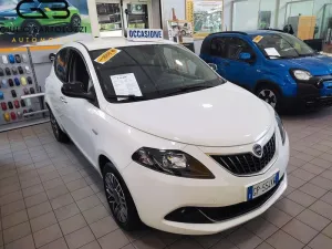 Lancia Ypsilon 1.0 FireFly 70cv Hybrid Gold Plus