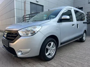 Dacia DOKKER 1.5 LAUREATE ROLLSTUHLRAMPE/KLIMA/TÜV NEU