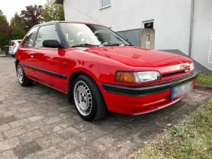 Mazda 323 GLX BG