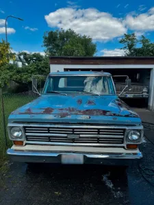 Ford F250 Camper Special / 390