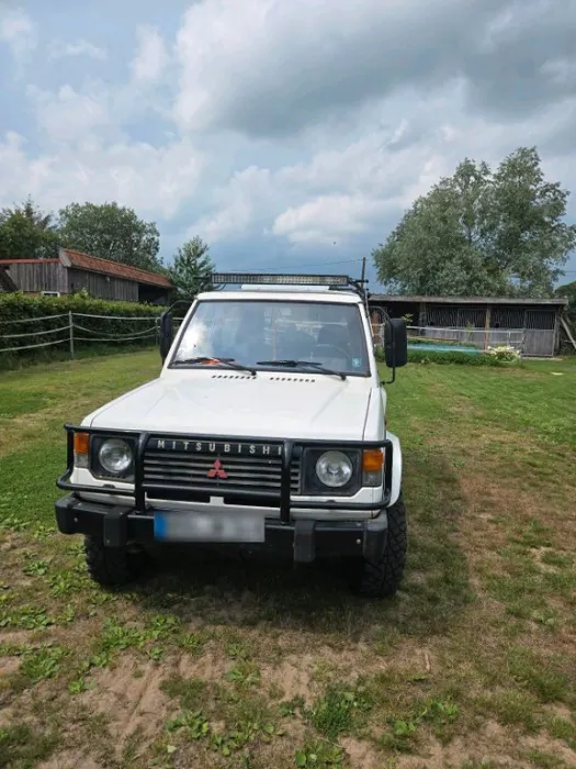 Mitsubishi Pajero l040 H Kennzeichen