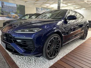 Lamborghini Urus 4.0 V8 PHEV SE 2026