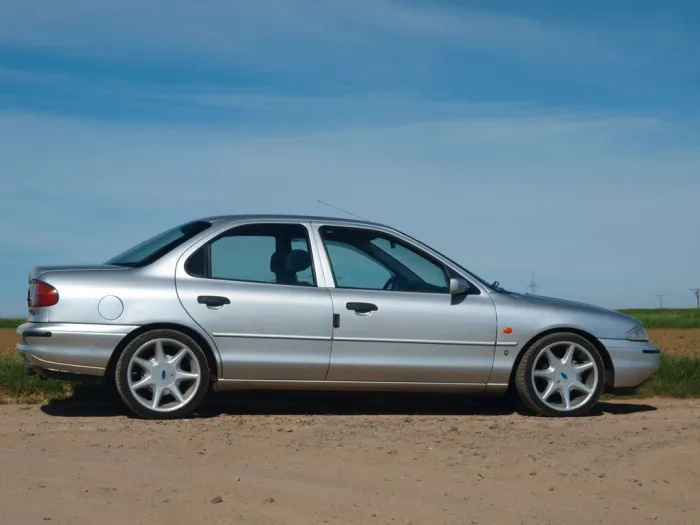 Ford Mondeo Ghia