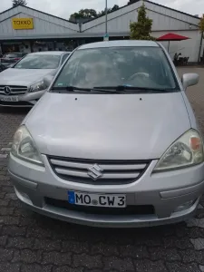 Suzuki Liana