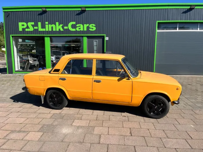 Lada 1200 S * 8-fach * Alu