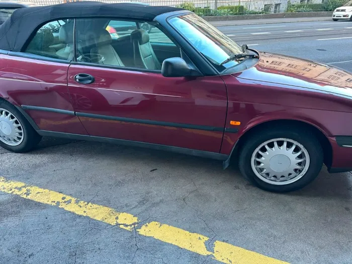 Saab 900 2.3i SE Cabrio