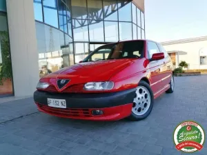 Alfa Romeo ALFA ROMEO 145 2.0i 16V Twin Spark cat Quadrifog