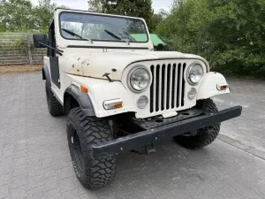 Jeep CJ7 V8 304 Quadra-Trac