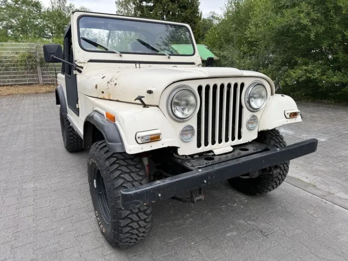 Jeep CJ7 V8 304 Quadra-Trac