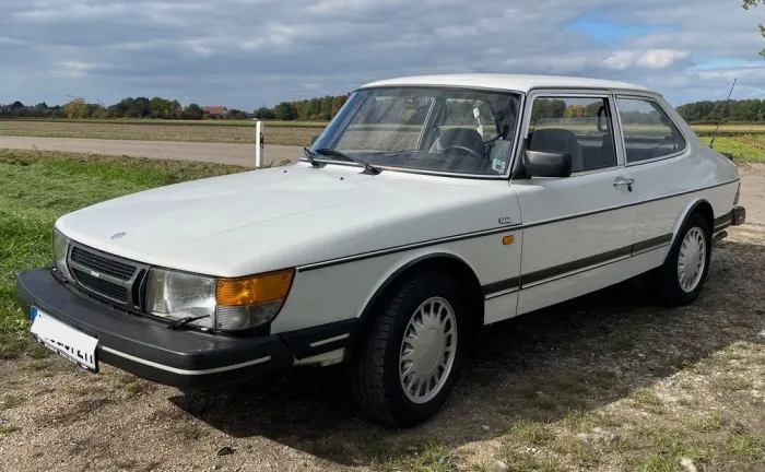 Saab 900 Sedan H-Kennzeichen