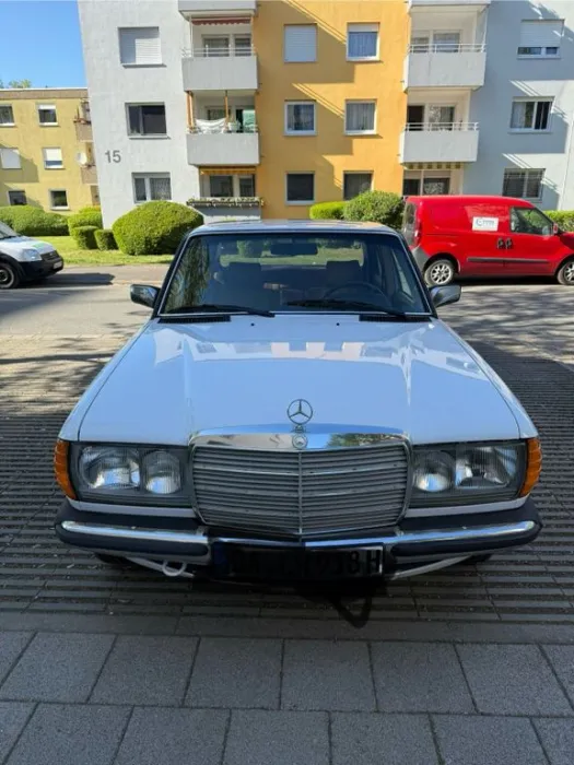 Mercedes-Benz Mercedes Benz 240D
