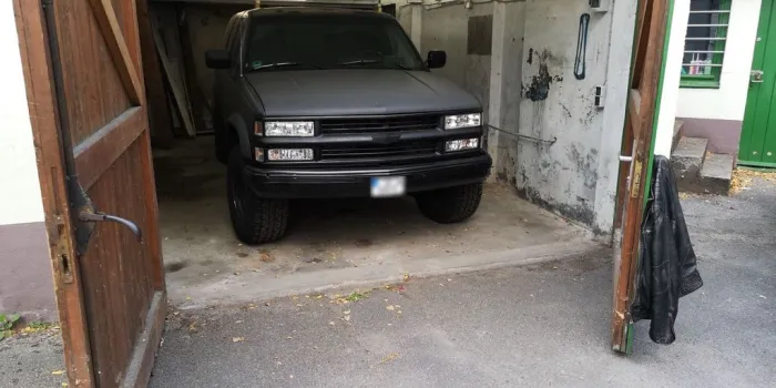 Chevrolet Suburban 1500 von 94 höheröegung...