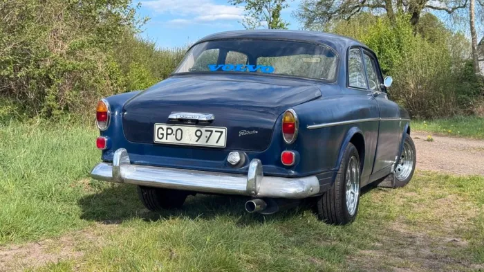 Volvo Amazon 69 mit Chromfelgen und Weber 36/36