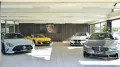 BMW i7 xDrive 60 M Sport-THEATRE-TV-SKY-Lounge-B&W-