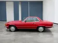 Mercedes-Benz SL 560