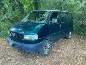 Volkswagen VW T4 2.5 TDI Caravelle 8-Sitzer