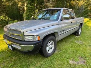 Dodge RAM 1500 5.2 V8 neue lack + gratis LPG system