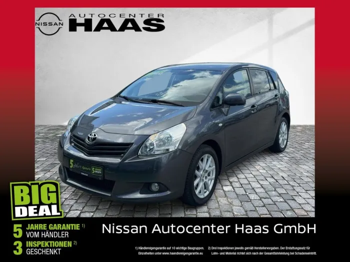 Toyota Verso 1.8 5-Sitzer Travel Automatik*Navi*TOP