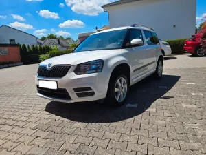 Skoda Yeti 1.2 TSI Active nahe Jahreswagen Zustand !