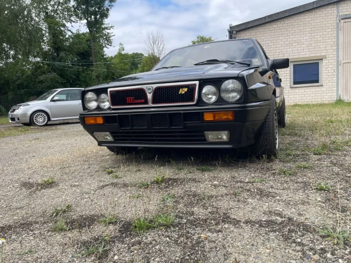Lancia Delta Integrale 8V + HF Turbo inklusive E-Teile