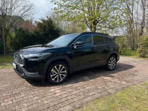 Toyota Corolla Cross 2.0-l-VVT-i Hybrid Team D Allrad