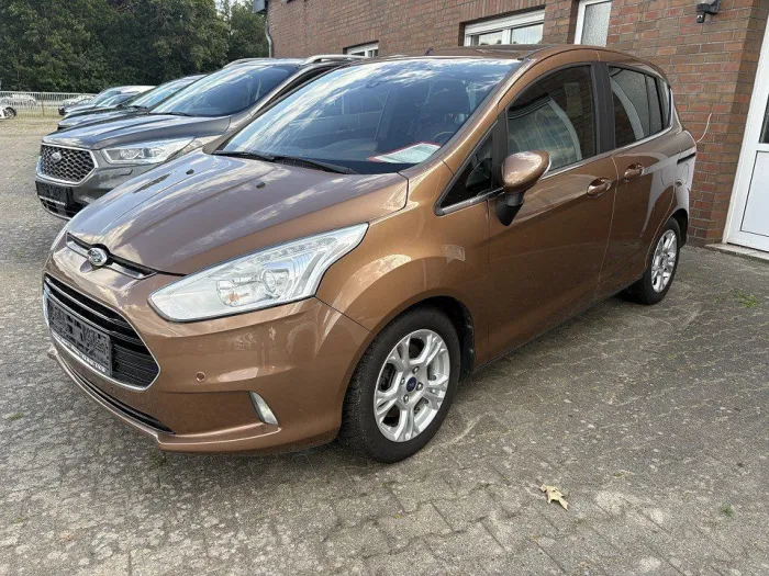 Ford B-Max 1.0 EcoBoost 103KW Titanium, NAVI, P.Dach,