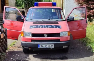 Volkswagen T4 Kombi, ehemals Polizei- und Feuerfahrzeug