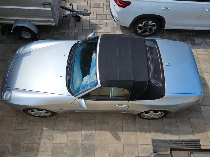 Porsche 968 - -