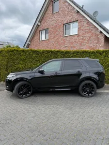 Land Rover Discovery Sport P300e AWD Automatik R-DYNAMI...