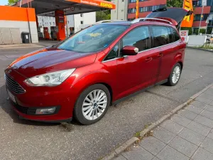 Ford Grand C-Max 1,5TDCi 88kW PowerShift Business...