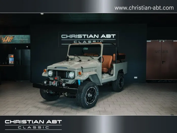 Toyota FJ43 restauriert * Servo * H-Zulassung * 7-Sitze