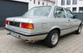 BMW 323i