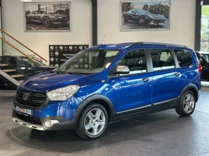 Dacia Lodgy TCe 130 Stepway 7-Sitzer 1.HA/S-HEFT/NAVI