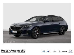 BMW 550e xDrive Touring M Sport Pro HUD PANO ACC AHK