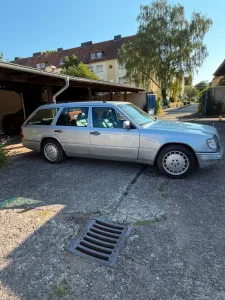 Mercedes-Benz 320