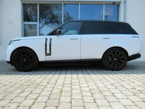 Land Rover NEW P460e AUTOBIOGRAPHY BLACK SV BESPOKE eAHK+22