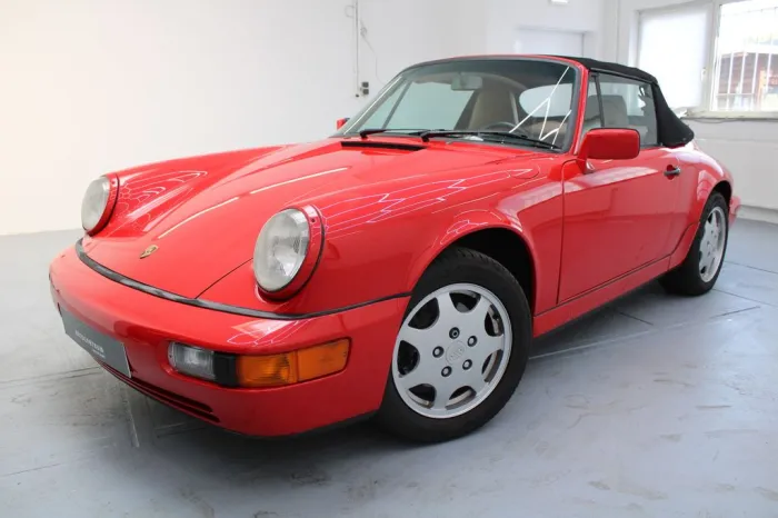 Porsche 964 Carrera 4 Cabriolet