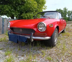 Fiat 124 Spider