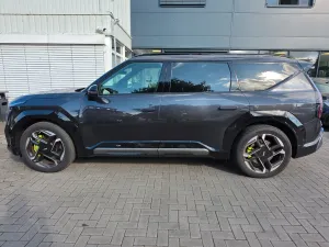 Kia EV9 GT-Line AWD - 7-Sitzer - 5.400 km - Fast