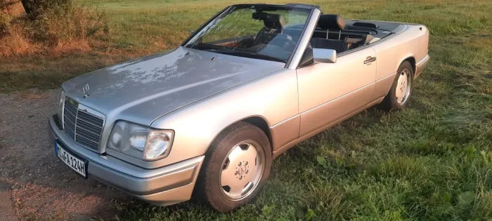 Mercedes-Benz 320