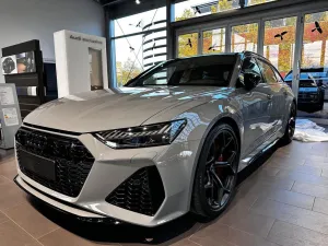 Audi RS6 Performance PANO AHK KERAMIK 305kmh HUD Dyn+