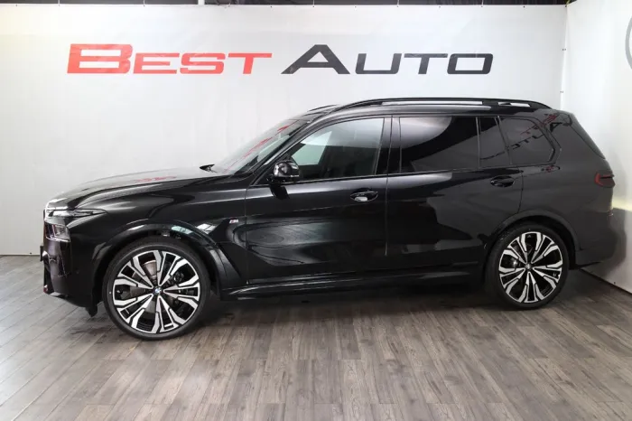 BMW X7 xDrive 40 d M Sport B&W