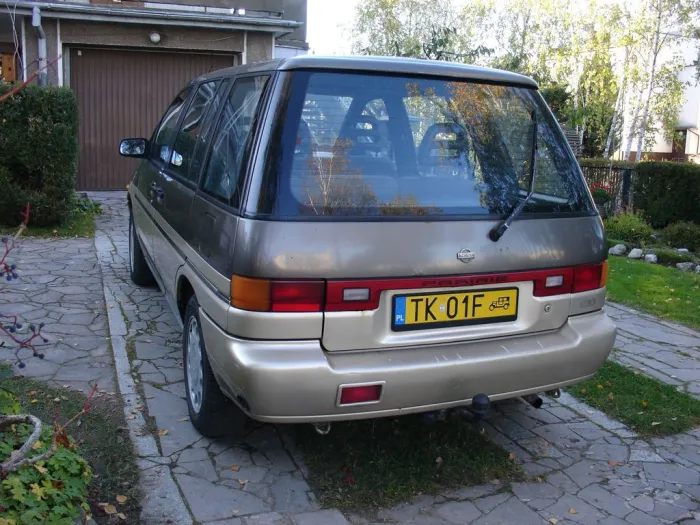 Nissan Prairie