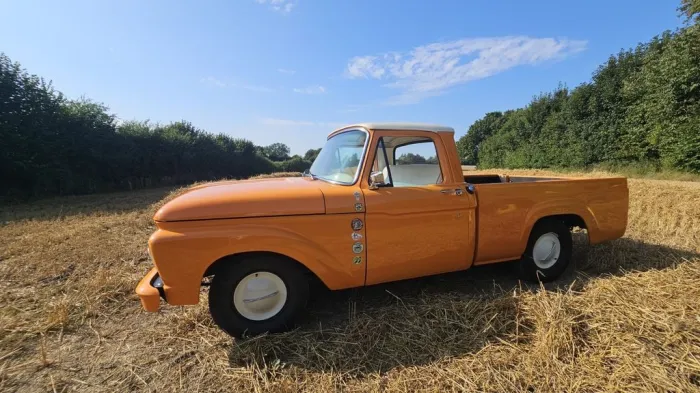Ford F 100 Pickup*Short Bed*Automatik*H-Zul.*FrameOff