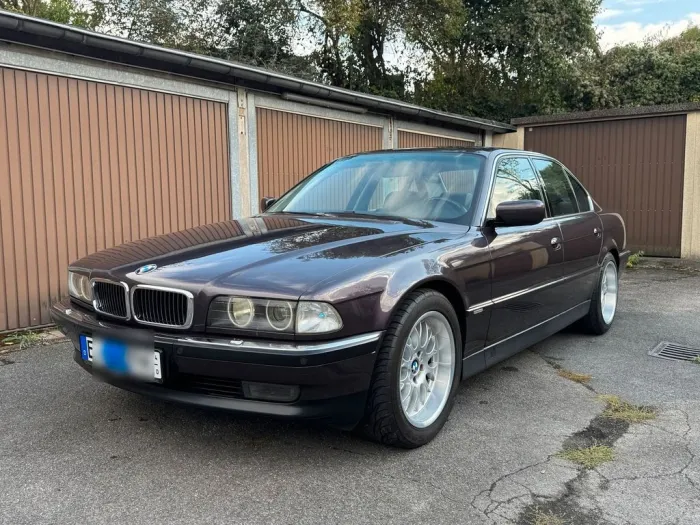 BMW 750i V12 E38 H-Zulassung