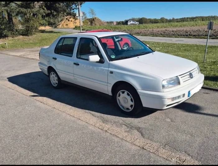 Volkswagen VW Vento 1.8 GLX