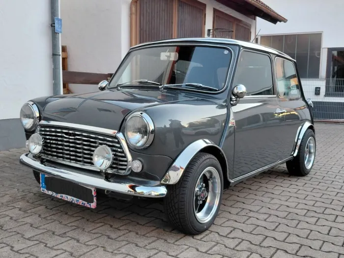 MINI 1000, Rechtslenker
