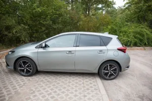 Toyota Auris Touring S. 1,2-l-Turbo Team Deutsch. S...