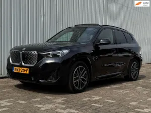 BMW iX1 XDrive30 Panorama M-Sportpakket H&K SoH 97 %